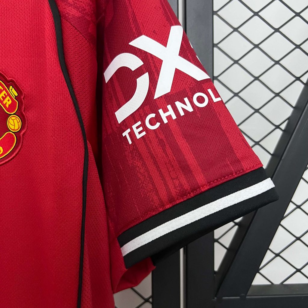 Manchester United 25/26 Home Shirt